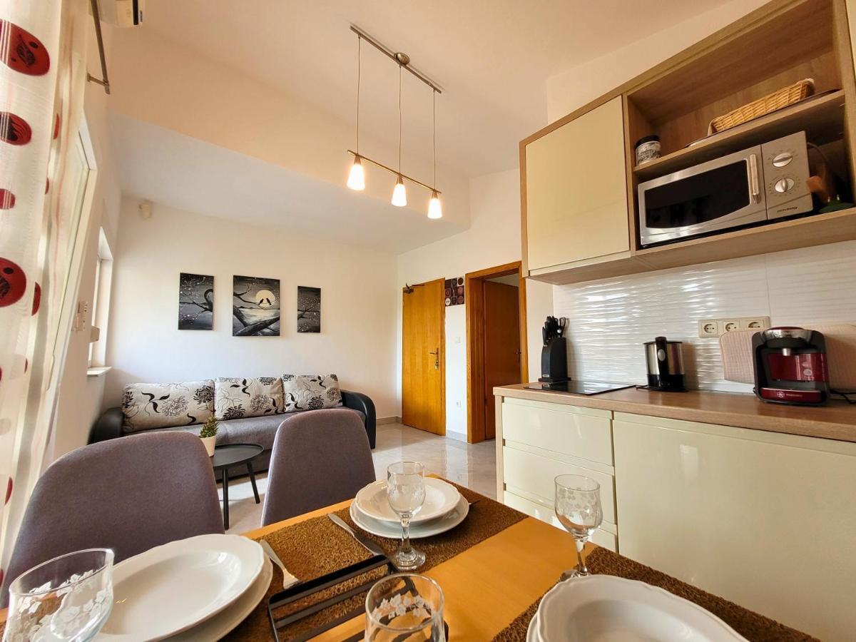 Apartment Jelena Вир Екстериор снимка
