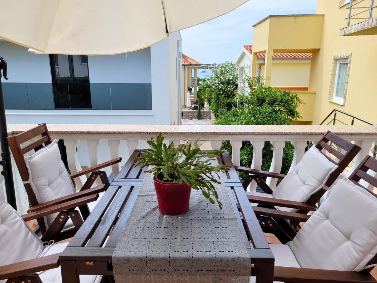 Apartment Jelena Вир Екстериор снимка