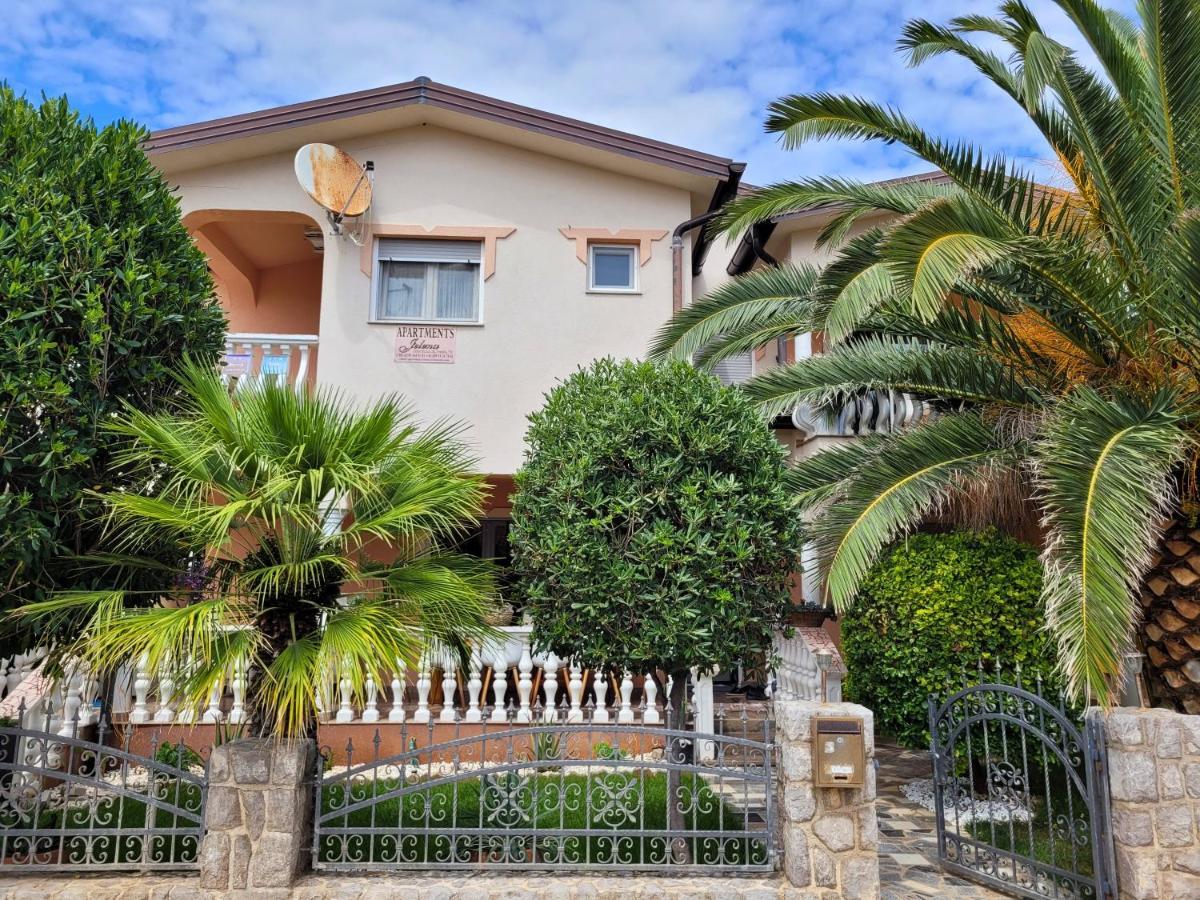 Apartment Jelena Вир Екстериор снимка