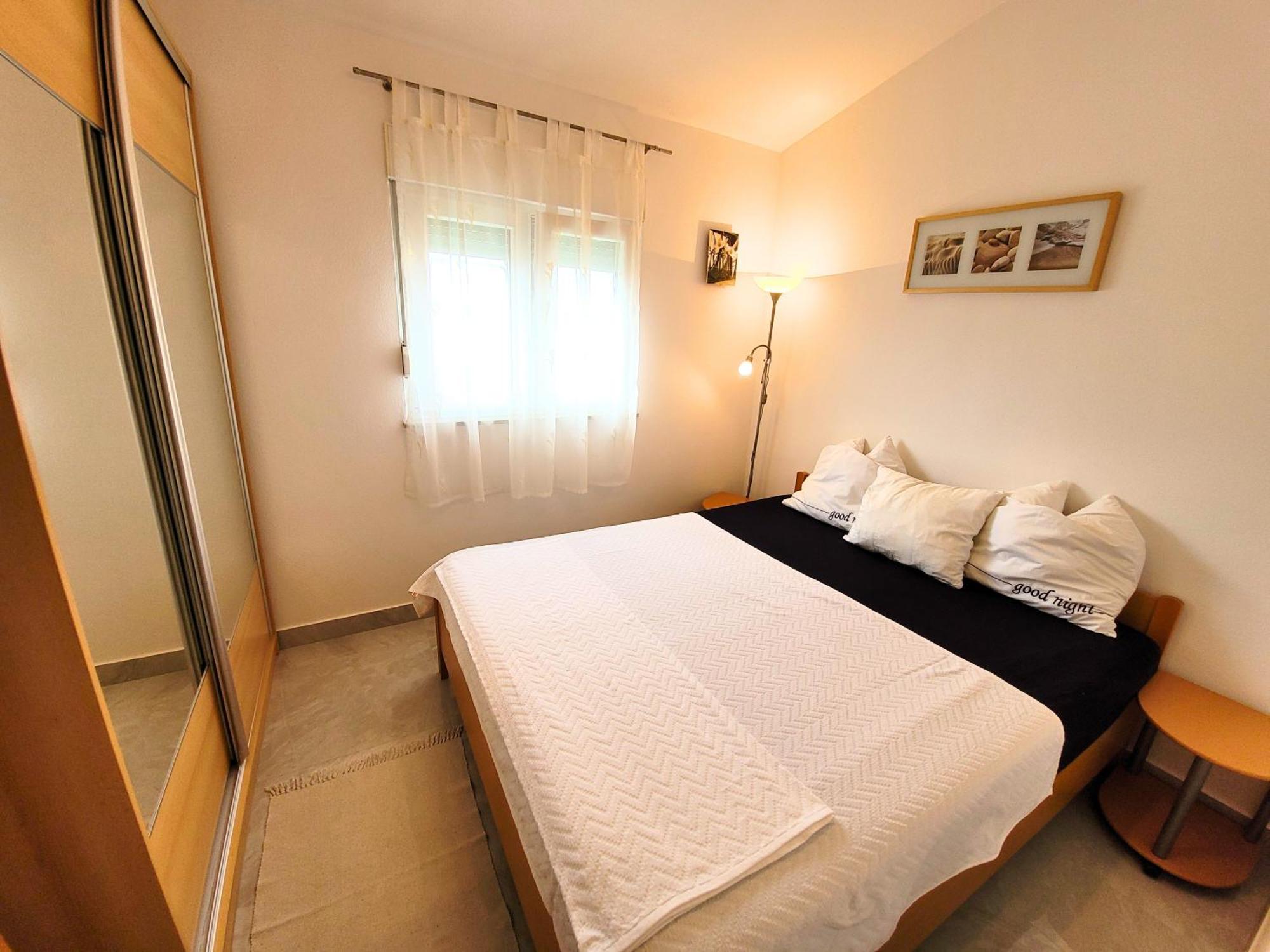 Apartment Jelena Вир Екстериор снимка