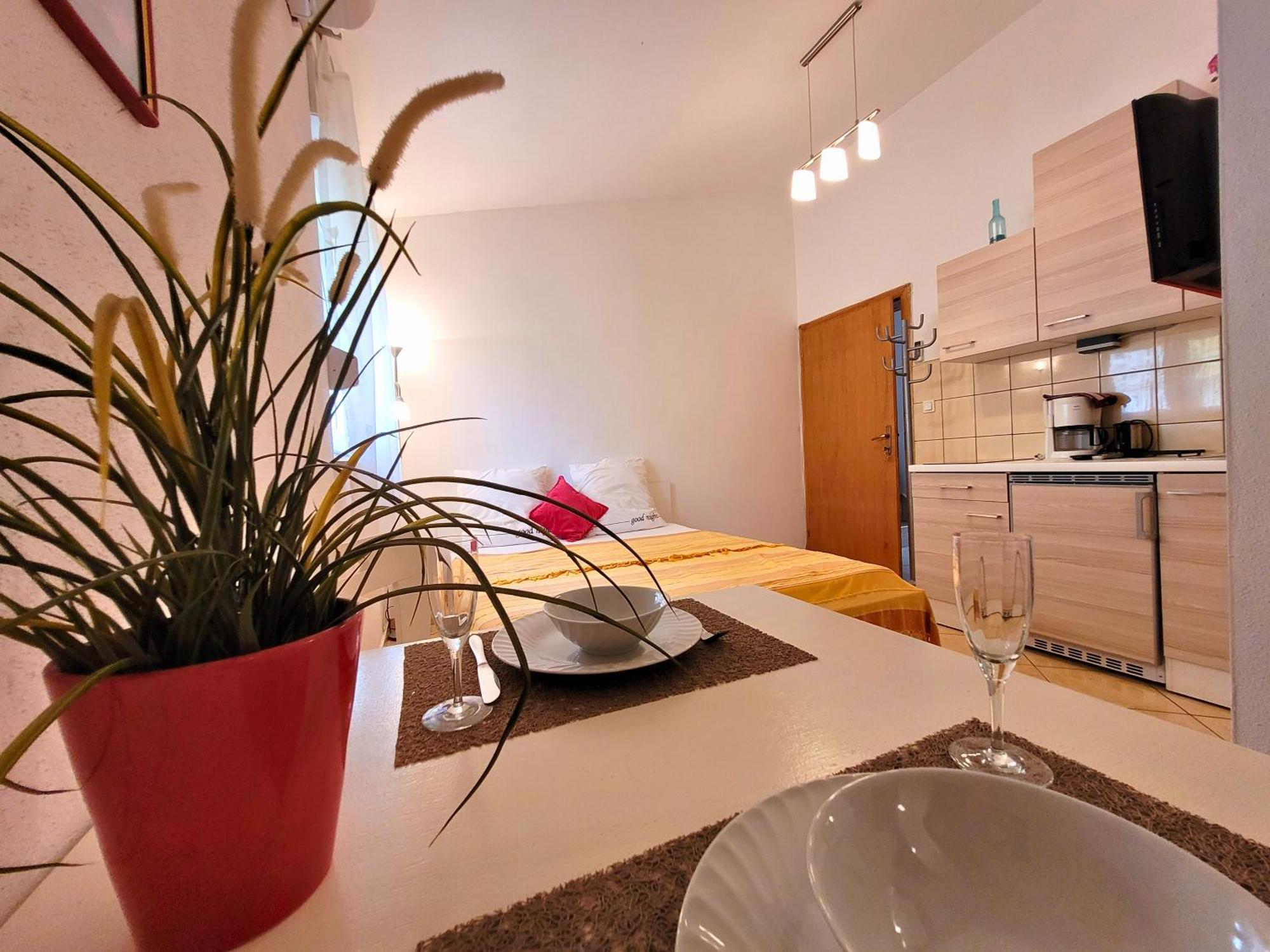 Apartment Jelena Вир Екстериор снимка